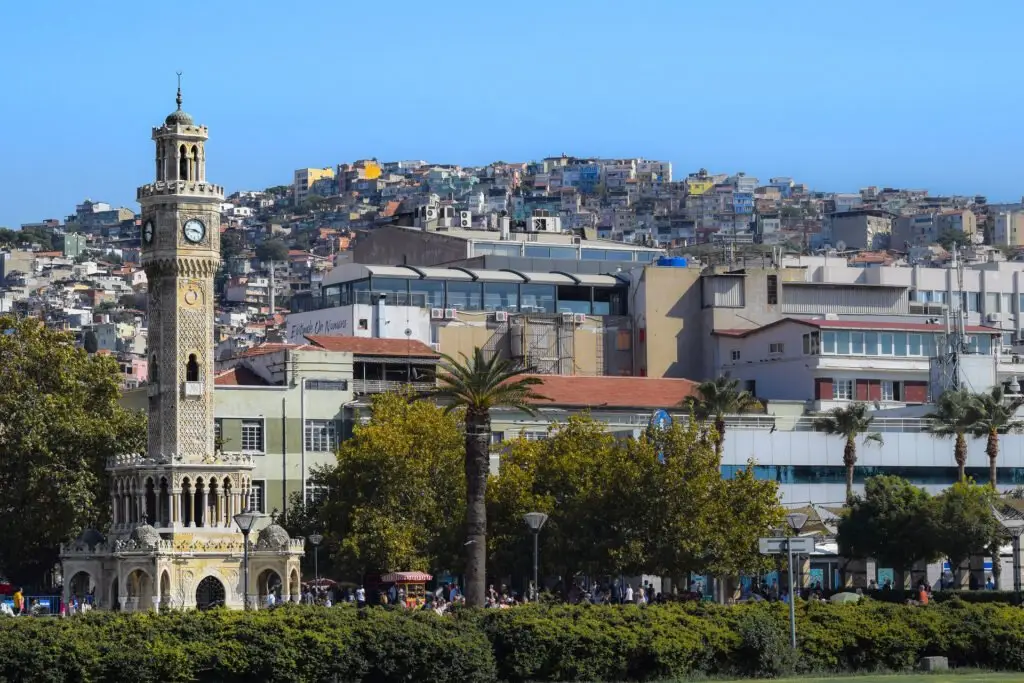Izmir,Travel To Izmir,Izmir Travel,Izmir Attractions,Izmir Travel Guide,Izmir Restaurants,Izmir Hotels,Izmir Travel Tips,Hotels In Izmir,Restaurants In Izmir,Attractions In Izmir,Things To Do In Izmir,Izmir Hotel,Transportation In Izmir | Utravel Turkey Travel to izmir: discover turkey's vibrant coastal city