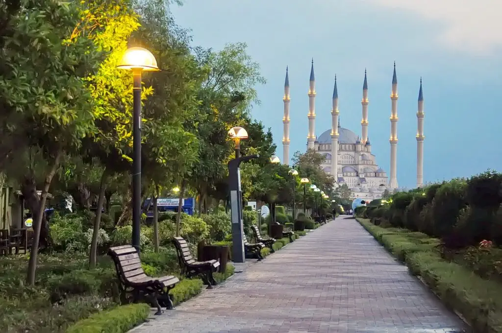 Adana guide de voyage
